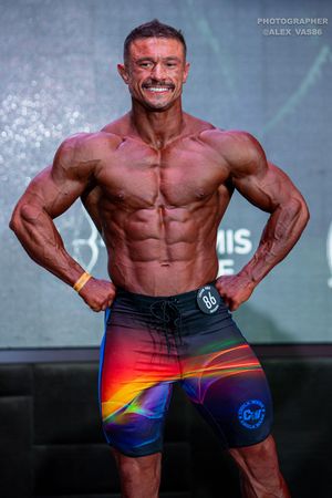 MEN'S PHYSIQUE 174